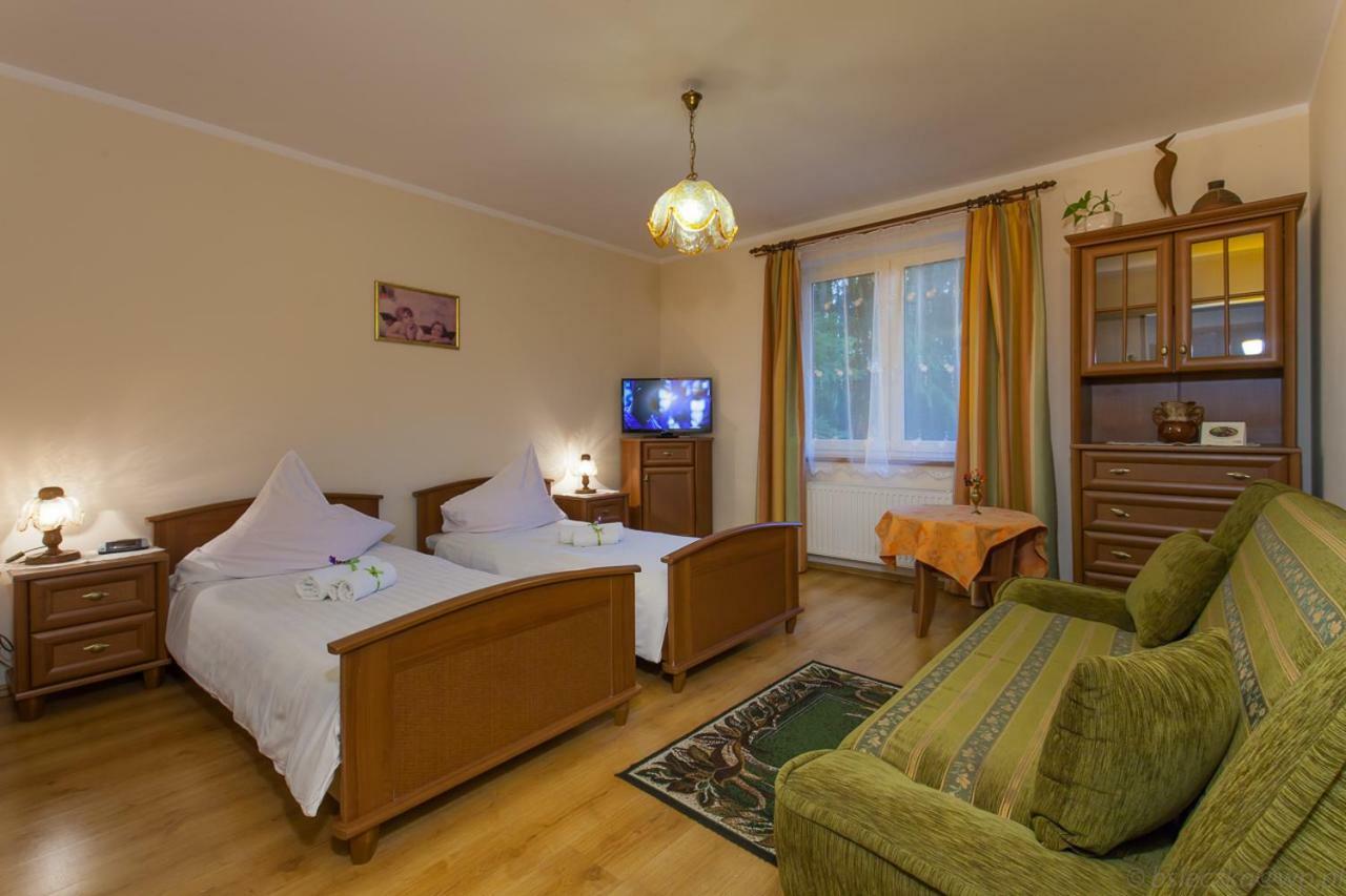 Poziomka Hotell Kujan Eksteriør bilde